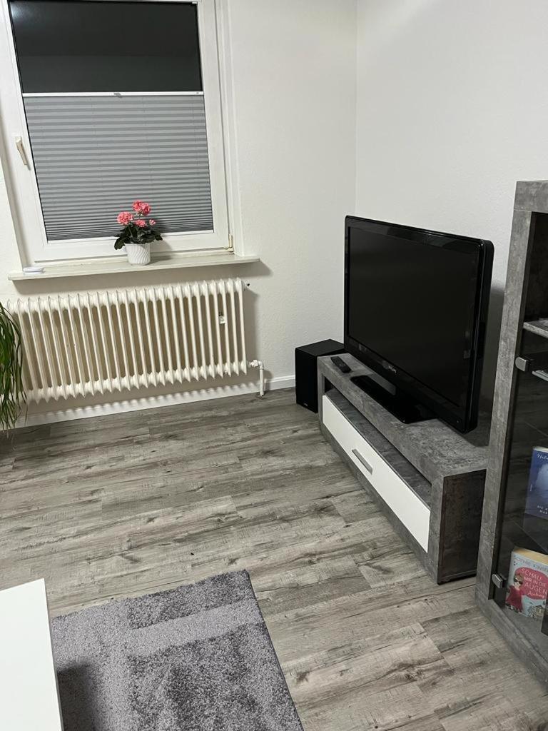 Schoene Ferienwohnung/Pendlerwohnung อูลเซิน ภายนอก รูปภาพ
